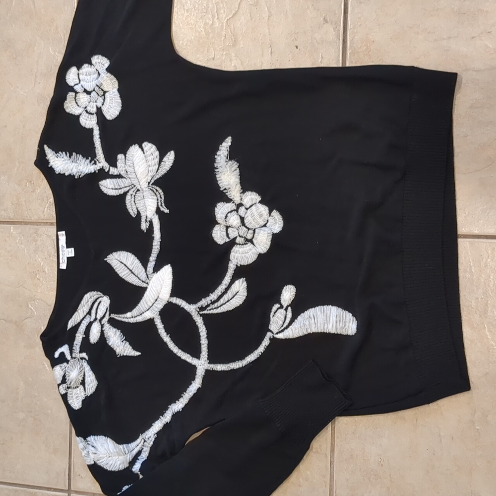 Chico’s Black Lightweight Dolman Sleeve Sweater Size 1